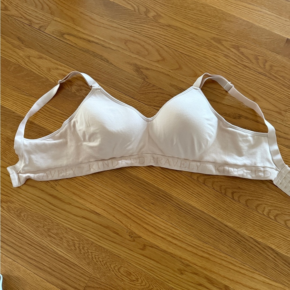 Signature Sublime® Contour Hands-Free Pumping & Nursing Bra
